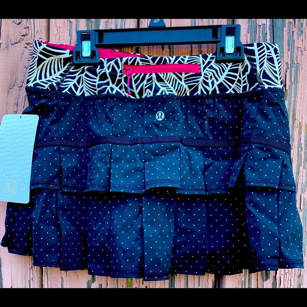 NWT Lululemon Run Pace Setter skirt sz 6